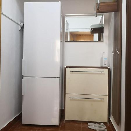 Apartament Cu Doua Camere Тыргу-Жиу Экстерьер фото